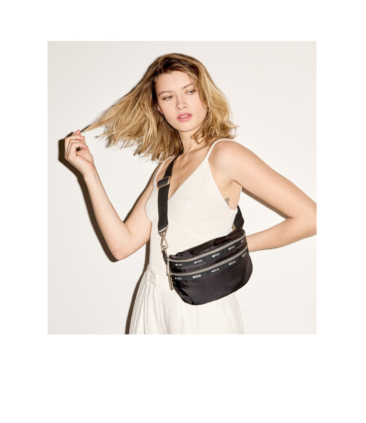 Essential Belt Bag - Black C view 2