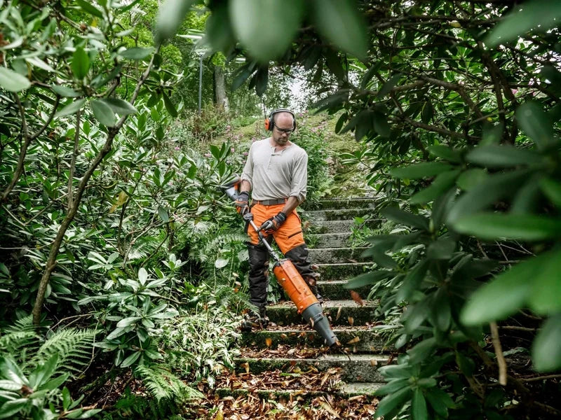 Husqvarna 330LK 28-cc 2-cycle 20-in Straight Shaft Gas String Trimmer With Attachment Capable And Edger Capable
