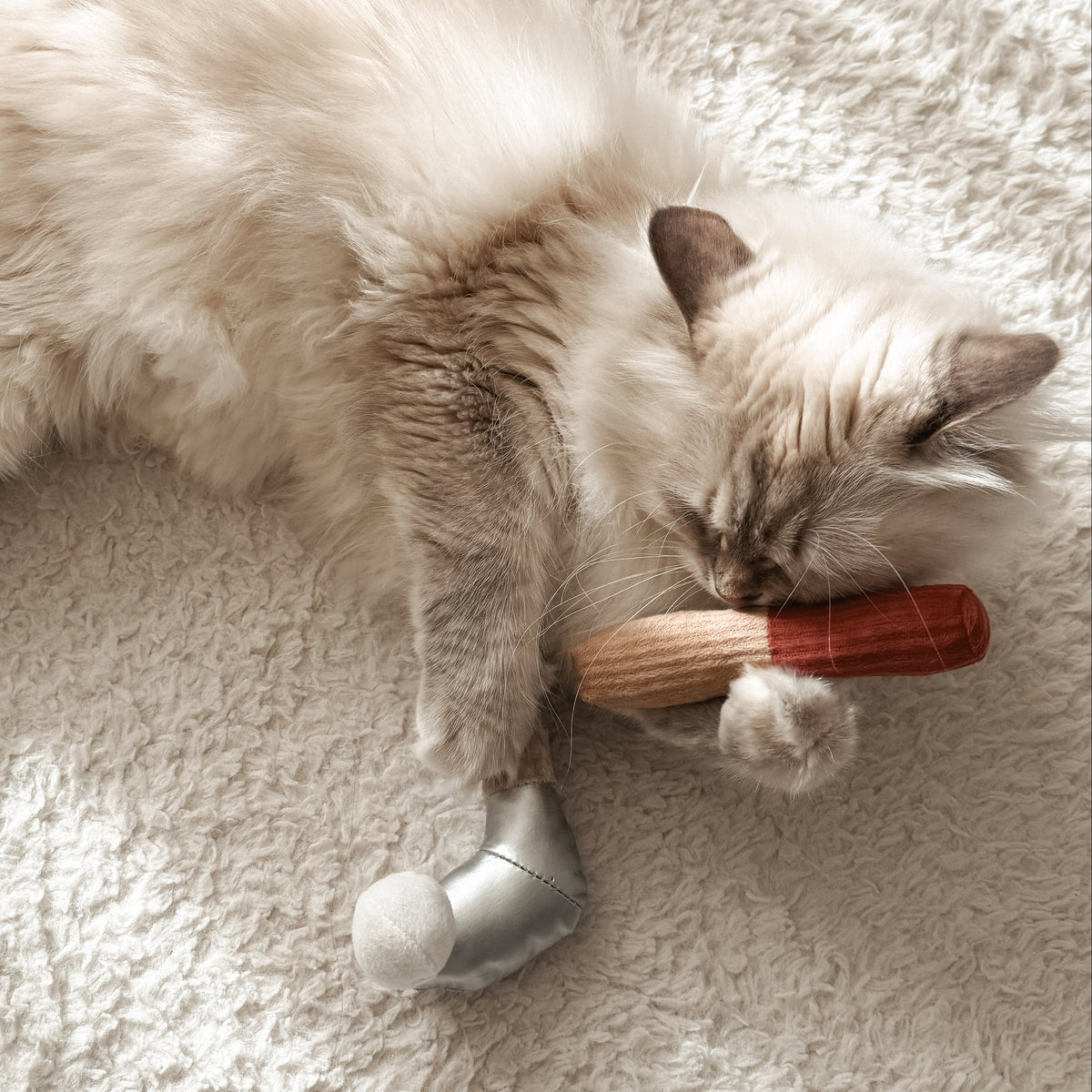 KITTY GOLFER
