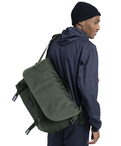 Classic Messenger Bag
