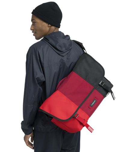 Classic Messenger Bag