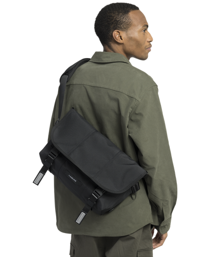 Classic Messenger Bag