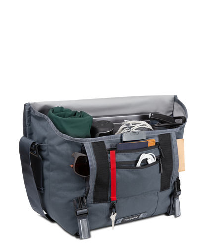Flight Classic Messenger Bag