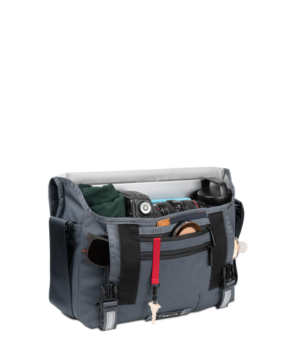 Flight Classic Messenger Bag
