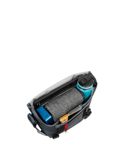 Flight Classic Messenger Bag