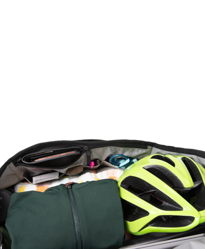 Flight Classic Messenger Bag