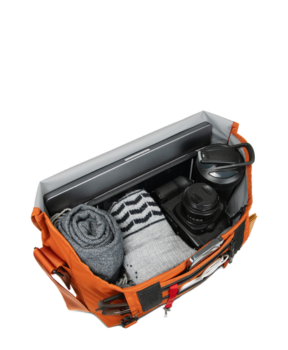 Flight Classic Messenger Bag
