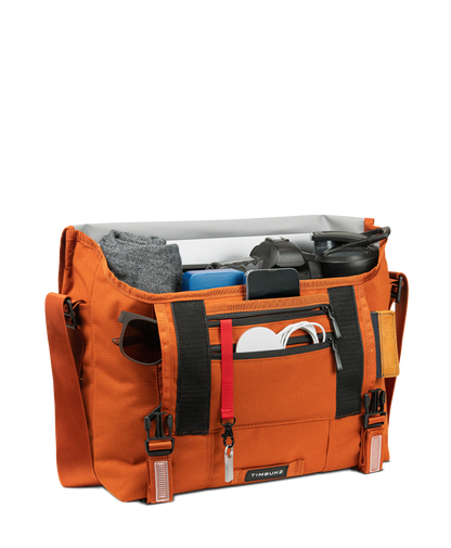 Flight Classic Messenger Bag