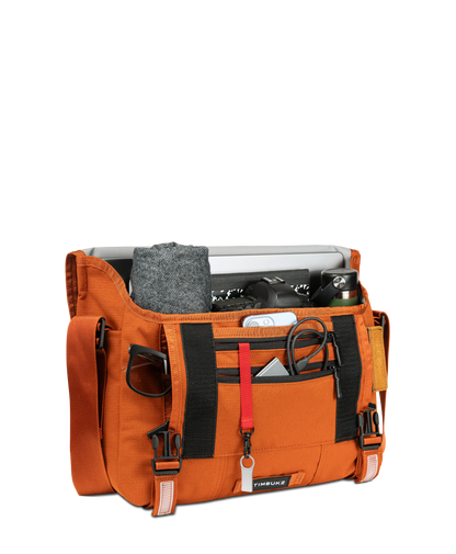 Flight Classic Messenger Bag