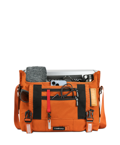 Flight Classic Messenger Bag