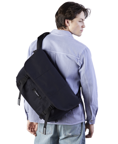 Flight Classic Messenger Bag