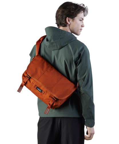 Flight Classic Messenger Bag