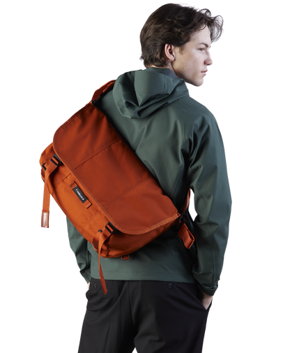 Flight Classic Messenger Bag